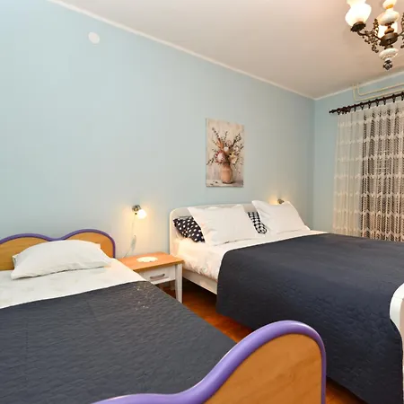 Apartment Nevina 1230 Pula